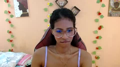 Snapshot of mara_summer chatting on June 8, 2026, 1:11 pm Mara 3 online show from June 8, 2026, 1:11 pm
