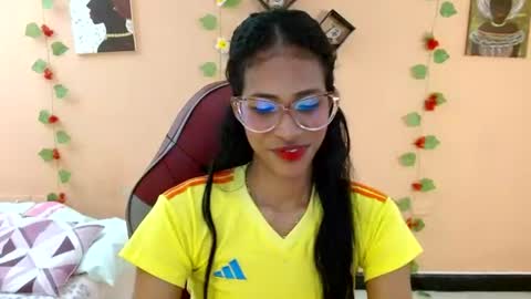 Snapshot of mara_summer chatting on July 20, 2026, 1:13 pm Mara 3 online show from July 20, 2026, 1:13 pm
