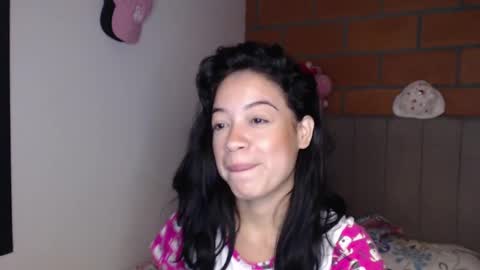 Snapshot of maraa_09 chatting on January 1, 2025, 6:26 am Marcela independent online show from January 1, 2025, 6:26 am