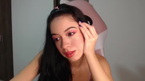 Snapshot of maraa_09 chatting on February 15, 2025, 5:19 am Marcela independent online show from February 15, 2025, 5:19 am