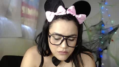maraa_lee online show from October 30, 2025, 9:04 pm