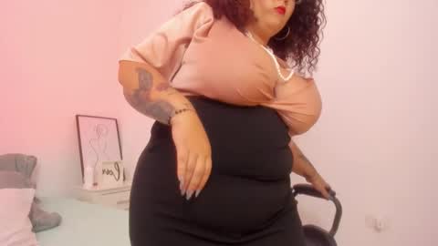 Mrs. Sweet online show from October 21, 2025, 12:11 am