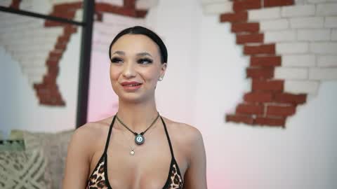  Mara  online show from April 28, 2026, 8:47 pm