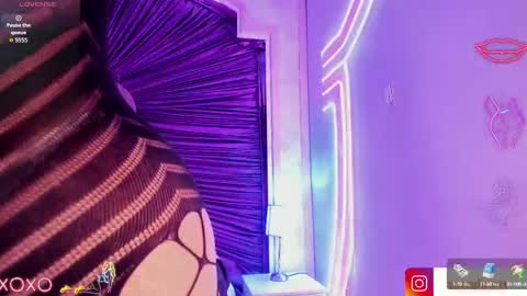 Snapshot of maralinette22 chatting on September 23, 2025, 11:35 am maralinette22 online show from September 23, 2025, 11:35 am