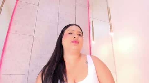 Snapshot of maralinette22 chatting on June 23, 2026, 11:08 am maralinette22 online show from June 23, 2026, 11:08 am