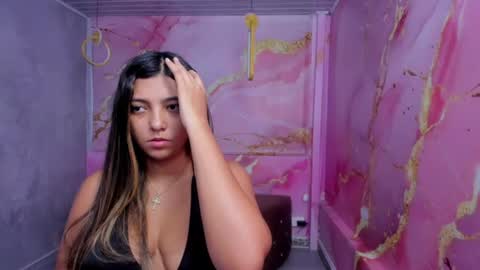 Snapshot of maraluna_ chatting on June 13, 2026, 12:14 pm Maraluna online show from June 13, 2026, 12:14 pm