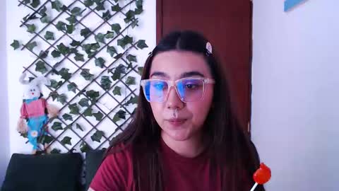 Marcela  online show from May 20, 2026, 4:46 pm