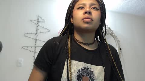 Snapshot of marceline_abadeer00 chatting on December 30, 2024, 12:32 am Michell Dayan online show from December 30, 2024, 12:32 am