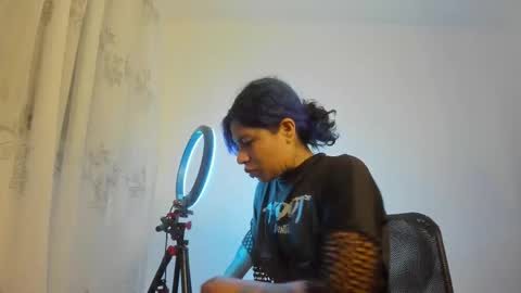 Snapshot of marceline_abadeer00 chatting on March 15, 2026, 2:28 am Michell Dayan online show from March 15, 2026, 2:28 am