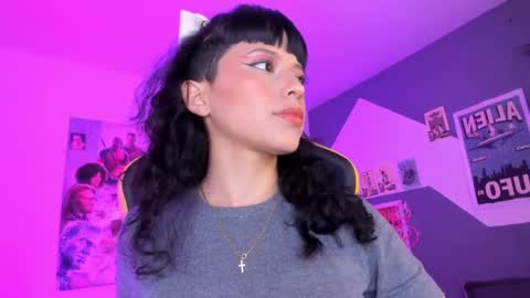 Snapshot of marcelinee__ chatting on January 16, 2025, 11:27 pm Marce online show from January 16, 2025, 11:27 pm