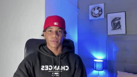 Snapshot of marcelo_dosantos77 chatting on February 6, 2025, 3:48 am MARCELO online show from February 6, 2025, 3:48 am