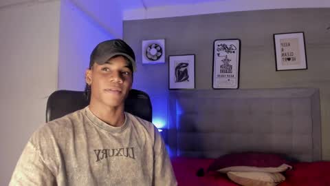 Snapshot of marcelo_dosantos77 chatting on February 9, 2025, 3:43 am MARCELO online show from February 9, 2025, 3:43 am