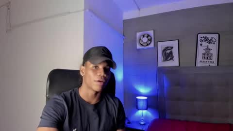 Snapshot of marcelo_dosantos77 chatting on February 12, 2025, 6:51 am MARCELO online show from February 12, 2025, 6:51 am