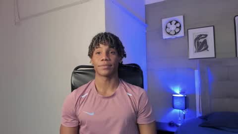 Snapshot of marcelo_dosantos77 chatting on March 6, 2025, 10:58 pm MARCELO online show from March 6, 2025, 10:58 pm