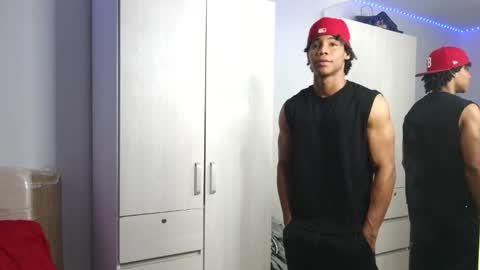 Snapshot of marcelo_dosantos77 chatting on September 12, 2025, 1:44 pm MARCELO online show from September 12, 2025, 1:44 pm