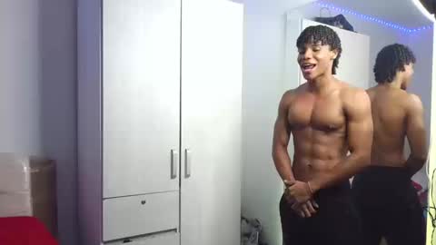 Snapshot of marcelo_dosantos77 chatting on September 13, 2025, 5:51 am MARCELO online show from September 13, 2025, 5:51 am