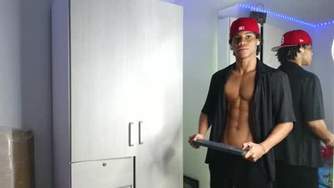 Snapshot of marcelo_dosantos77 chatting on September 28, 2025, 3:28 pm MARCELO online show from September 28, 2025, 3:28 pm