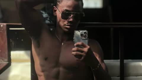 Snapshot of marcelo_dosantos77 chatting on October 19, 2025, 4:29 pm MARCELO online show from October 19, 2025, 4:29 pm