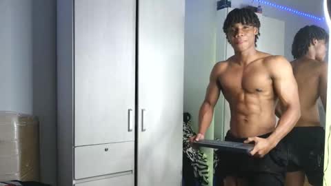 Snapshot of marcelo_dosantos77 chatting on October 27, 2025, 1:09 am MARCELO online show from October 27, 2025, 1:09 am