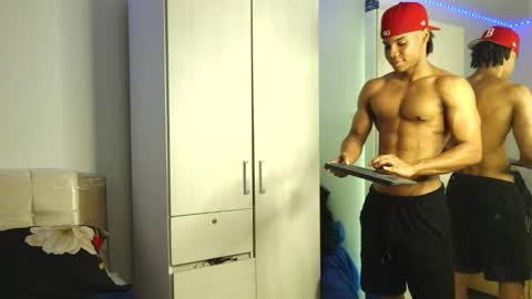 Snapshot of marcelo_dosantos77 chatting on November 27, 2025, 3:47 pm MARCELO online show from November 27, 2025, 3:47 pm