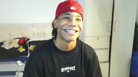 Snapshot of marcelo_dosantos77 chatting on December 3, 2025, 3:10 pm MARCELO online show from December 3, 2025, 3:10 pm