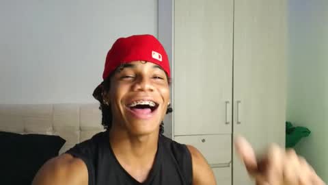 Snapshot of marcelo_dosantos77 chatting on February 28, 2026, 6:42 pm MARCELO online show from February 28, 2026, 6:42 pm