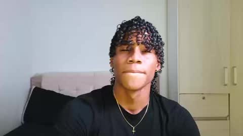 Snapshot of marcelo_dosantos77 chatting on March 13, 2026, 10:05 pm MARCELO online show from March 13, 2026, 10:05 pm