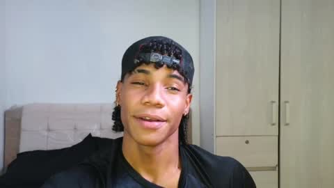 Snapshot of marcelo_dosantos77 chatting on March 25, 2026, 3:18 pm MARCELO online show from March 25, 2026, 3:18 pm