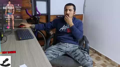 Marck  Independent model  online show from October 20, 2025, 3:40 am