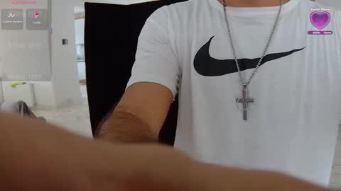 Snapshot of marco_athlete chatting on September 9, 2025, 7:19 am silas online show from September 9, 2025, 7:19 am