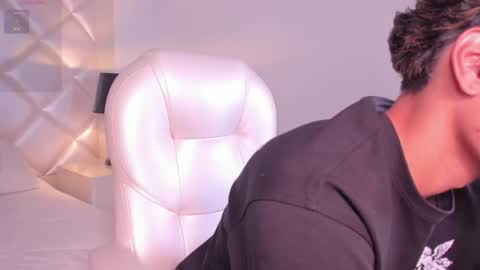 Snapshot of marco_deluxe chatting on May 13, 2026, 11:40 am marco_deluxe online show from May 13, 2026, 11:40 am