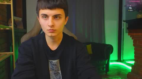 Snapshot of marco_flow chatting on December 19, 2025, 9:05 am Marco online show from December 19, 2025, 9:05 am