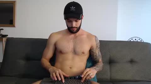 Snapshot of marcoandpolo01 chatting on January 27, 2025, 10:06 pm Marco Polo online show from January 27, 2025, 10:06 pm