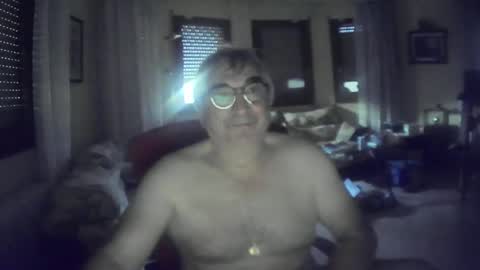 marcos260526 online show from June 15, 2026, 5:20 am