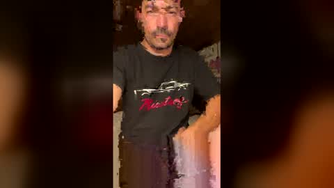 marcos995022 online show from April 21, 2026, 7:03 am