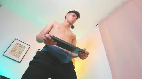 Snapshot of marcus_fire chatting on February 22, 2025, 3:14 pm marcus_fire online show from February 22, 2025, 3:14 pm