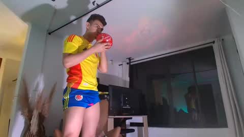 Snapshot of marcus_fire chatting on September 21, 2025, 5:42 am marcus_fire online show from September 21, 2025, 5:42 am