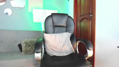 Marcus Jax1 online show from December 7, 2024, 4:09 am