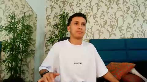 Snapshot of marcus_jeron chatting on July 22, 2026, 4:10 pm marcus_jeron online show from July 22, 2026, 4:10 pm