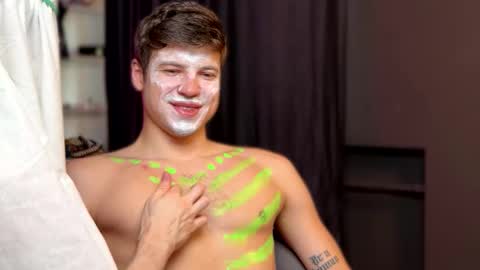 Snapshot of marcus_paradise chatting on October 31, 2025, 11:11 am marcus_paradise online show from October 31, 2025, 11:11 am