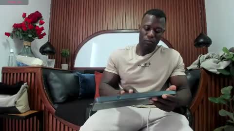 Snapshot of marcusblack_ chatting on July 9, 2026, 12:31 pm Marcusssss online show from July 9, 2026, 12:31 pm