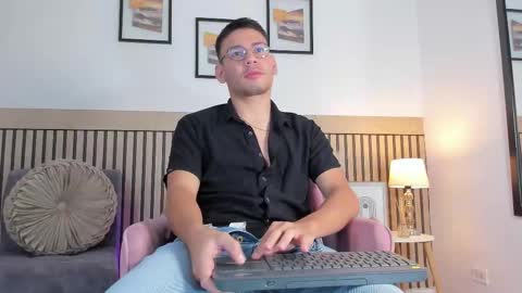 Snapshot of marcuswildx chatting on September 26, 2025, 6:12 pm marcus online show from September 26, 2025, 6:12 pm