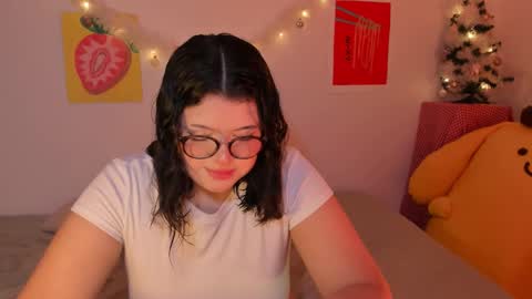 danna online show from December 18, 2025, 9:54 pm