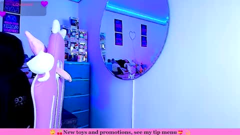 Snapshot of marcy_neko chatting on June 2, 2026, 12:18 pm Marceline online show from June 2, 2026, 12:18 pm