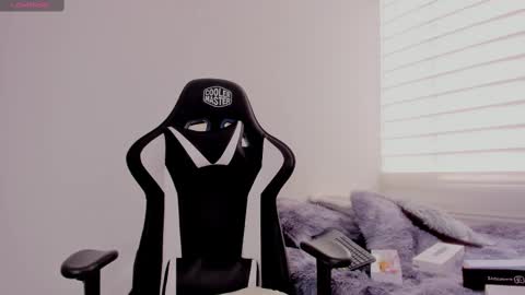 Snapshot of mardybum_ chatting on March 11, 2025, 8:20 pm Maria online show from March 11, 2025, 8:20 pm