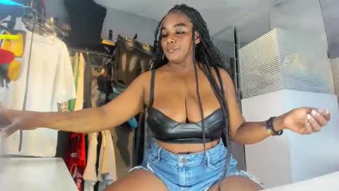 Mareia online show from December 19, 2025, 5:53 pm