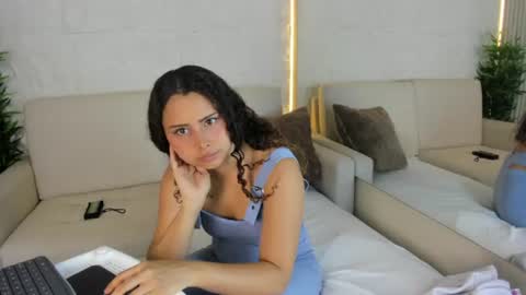 Snapshot of marelynsummer chatting on August 1, 2026, 11:31 am Marelyn online show from August 1, 2026, 11:31 am