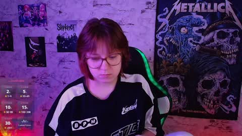 Snapshot of margaret_red chatting on April 9, 2026, 12:43 pm Margaret online show from April 9, 2026, 12:43 pm