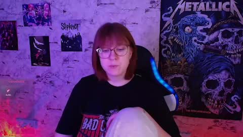Snapshot of margaret_red chatting on April 19, 2026, 12:37 pm Margaret online show from April 19, 2026, 12:37 pm