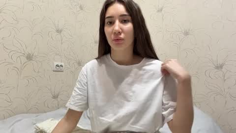 Snapshot of margaretawieczorek chatting on May 26, 2026, 8:10 am Emily online show from May 26, 2026, 8:10 am